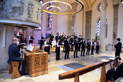 Knabenchor kapella Vocalis und KMD S. Blaich_WEB_DSC_9185_m_Orgel